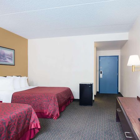 Days Inn By Wyndham Chambersburg Exteriér fotografie