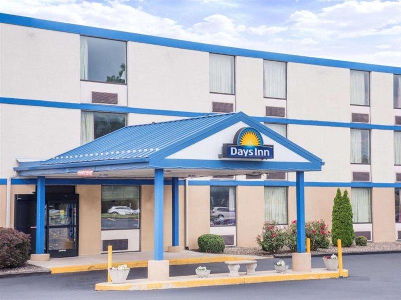 Days Inn By Wyndham Chambersburg Exteriér fotografie