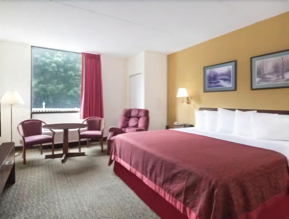 Days Inn By Wyndham Chambersburg Exteriér fotografie
