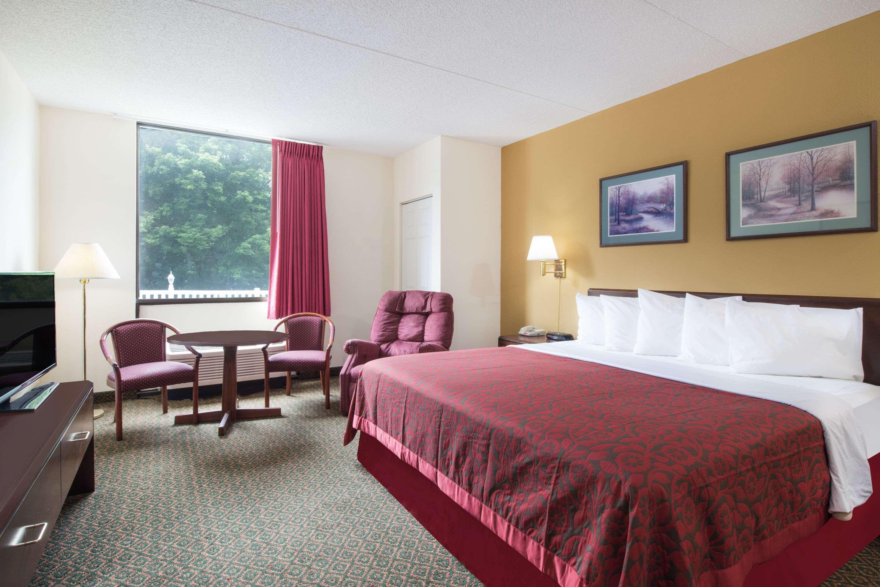 Days Inn By Wyndham Chambersburg Exteriér fotografie