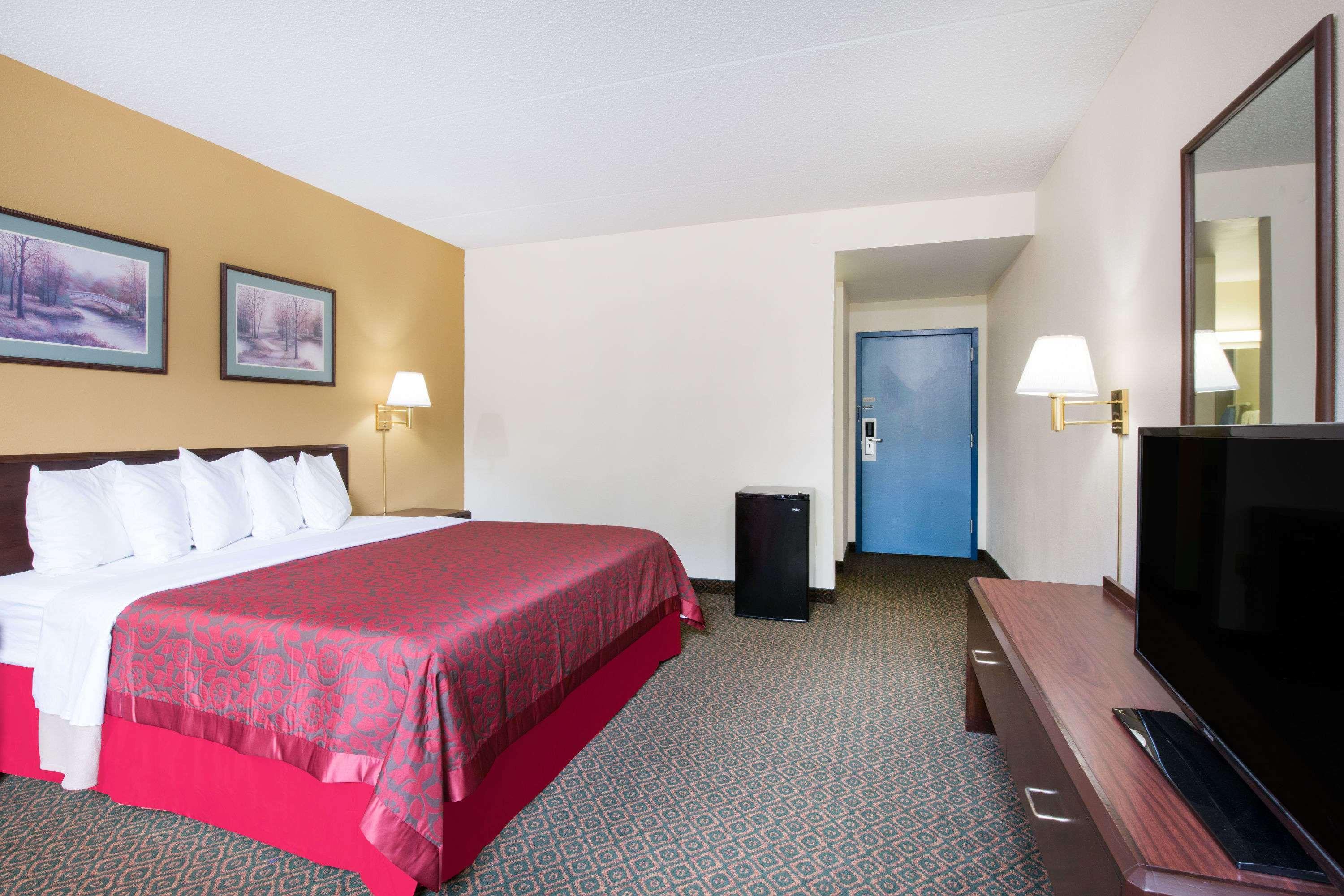Days Inn By Wyndham Chambersburg Exteriér fotografie